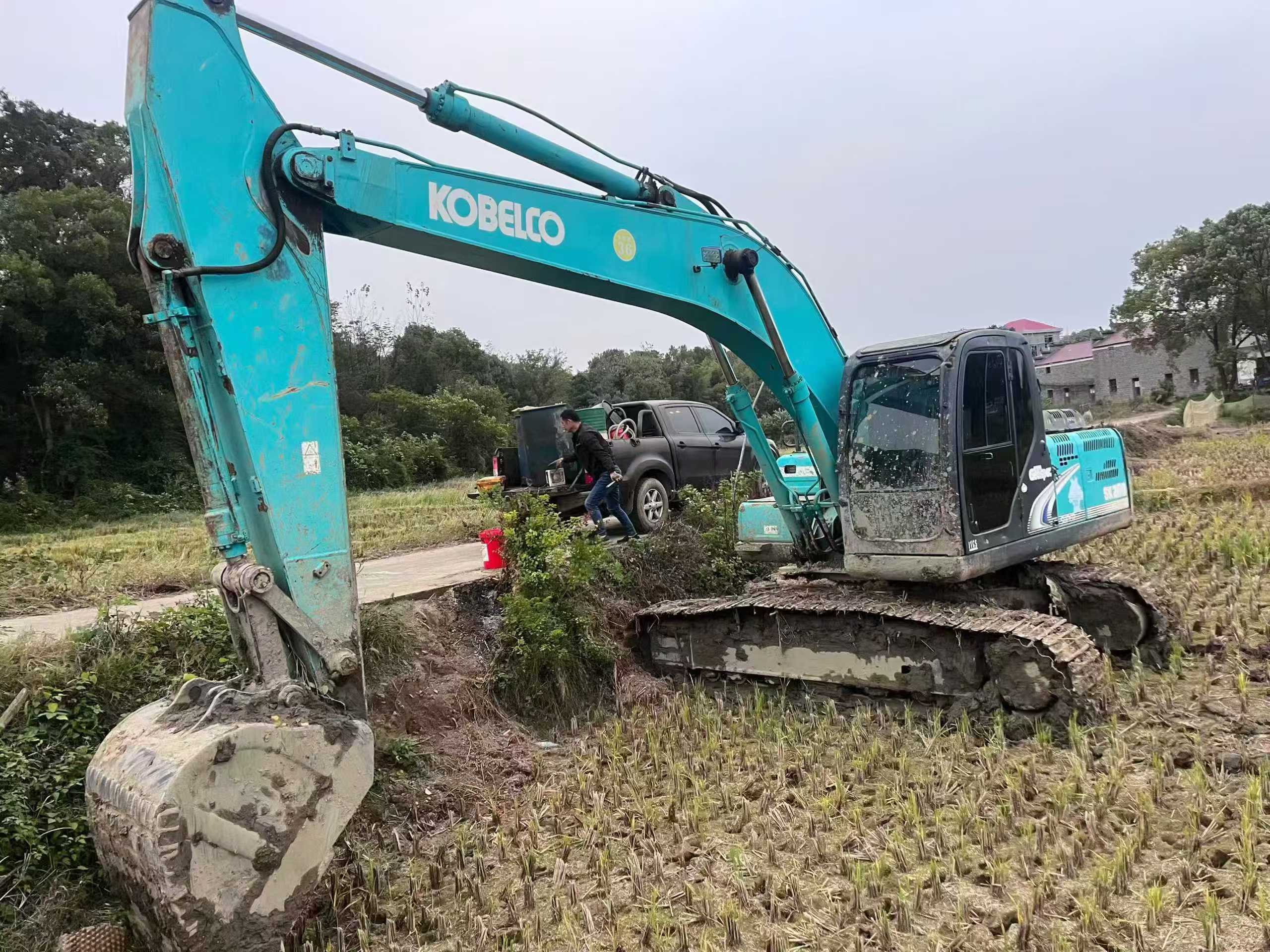 Used Kobelco SK2008 Excavator 2011 Model / 5