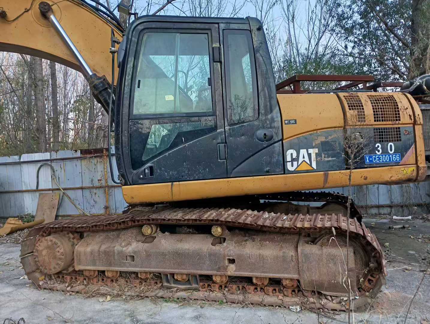 Used Caterpillar CT20 Excavator 2010 Model