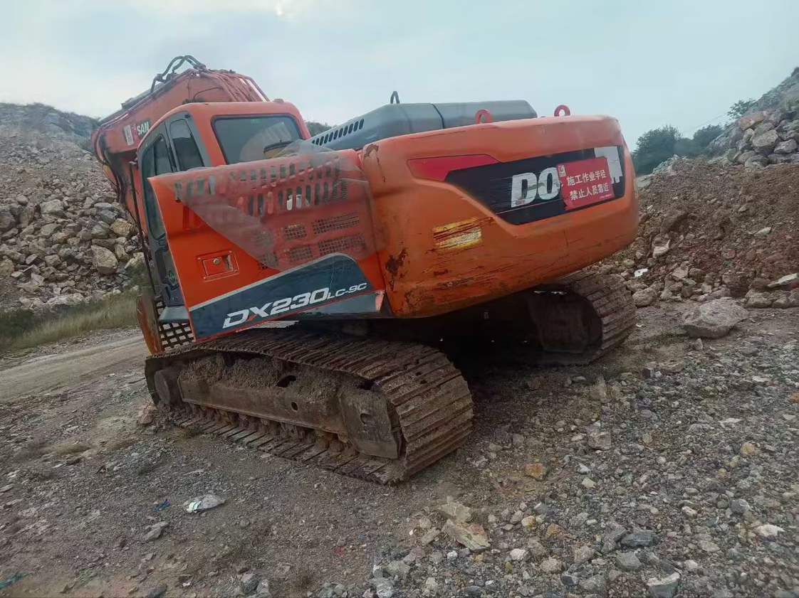 Used Doosan DX230LC-9C Excavator 2018 Model / 9