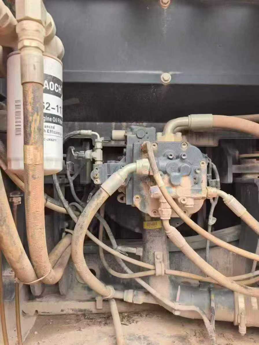 Used Doosan DX200-9CN Excavator 2020 Model / 4