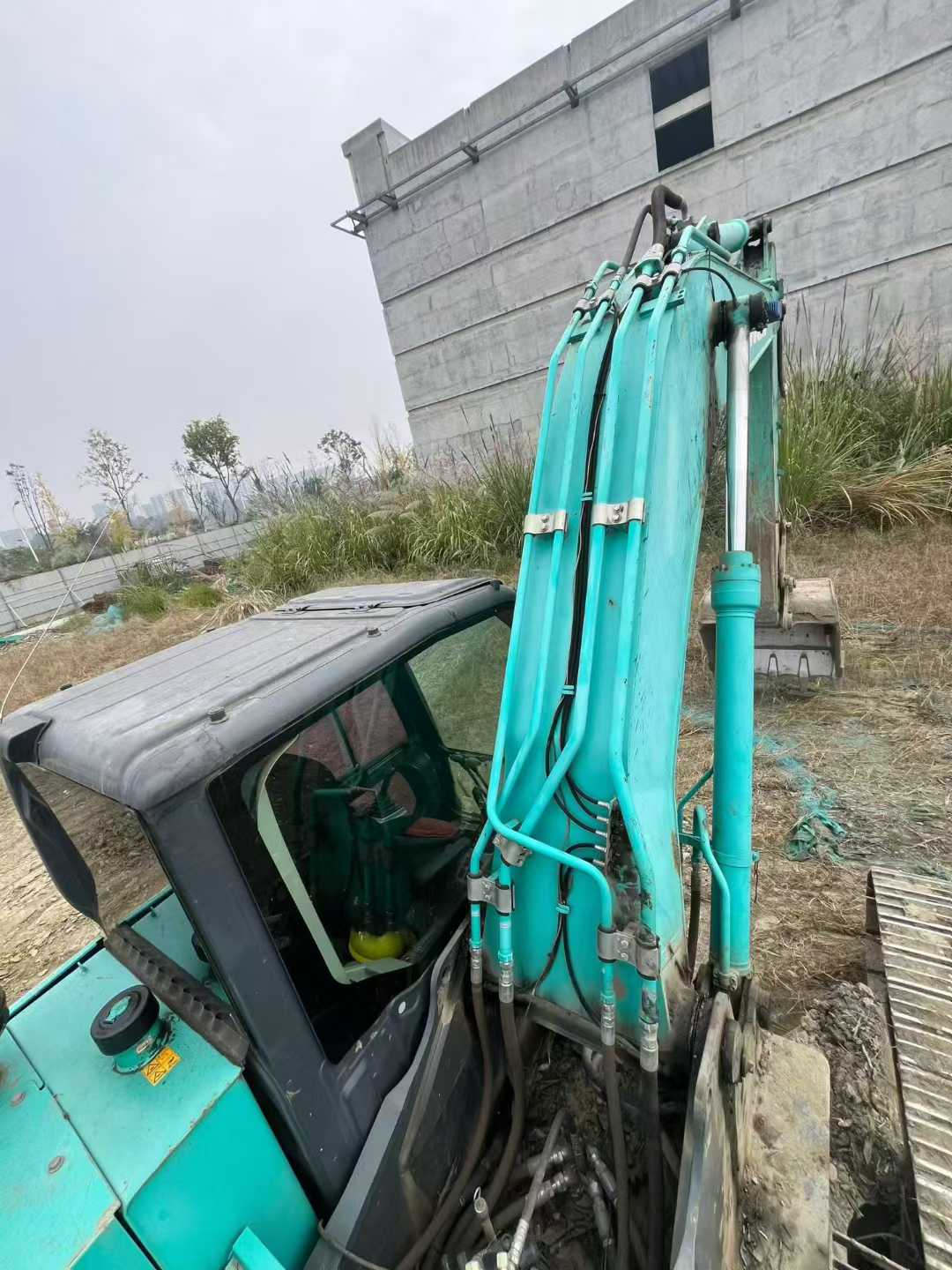 Used Kobelco SK210 Excavator 2019 Model / 3