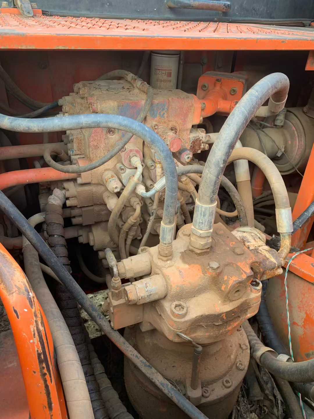 Used Doosan S225 Excavator 2011 Model / 2