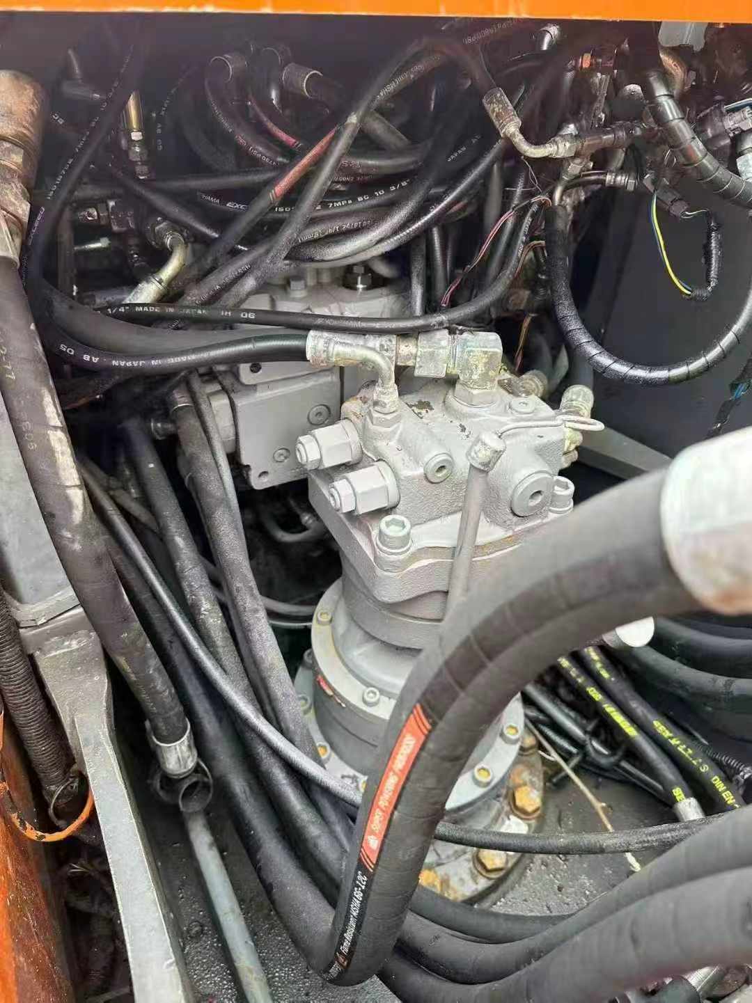 Used Hitachi ZX120 Excavator 2016 Model / 7