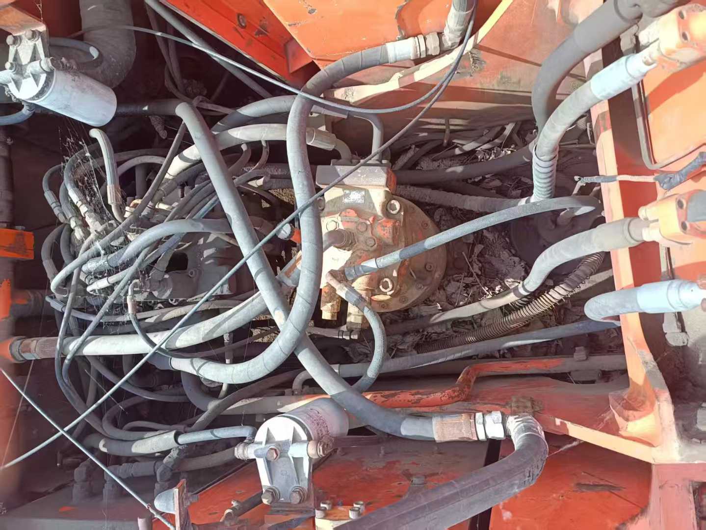 Used Doosan DH220 Excavator 2016 Model / 3