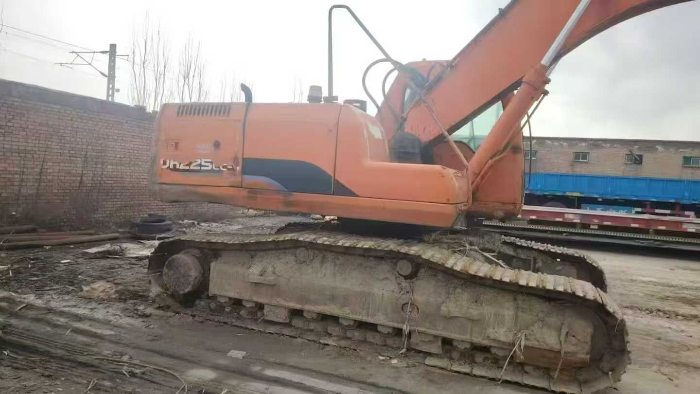 Used Doosan S225 Excavator 2016 Model / 2