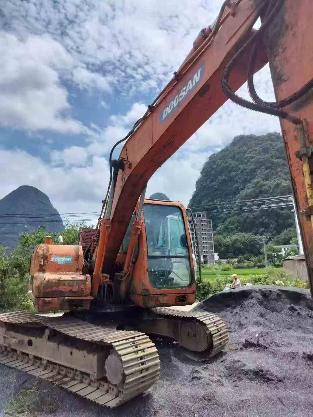 Used Doosan DX15 Excavator 2016 Model / 3