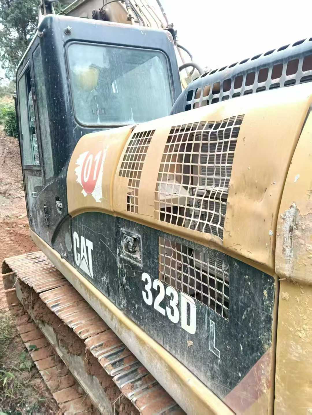 Used Caterpillar 323DL Excavator 2012 Model / 2