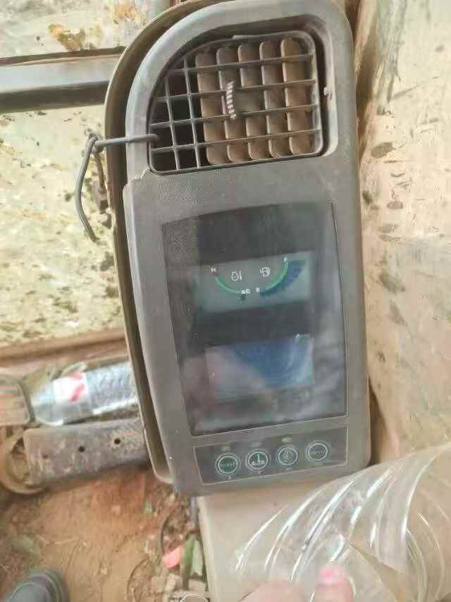 Used Doosan DX15 Excavator 2011 Model / 8