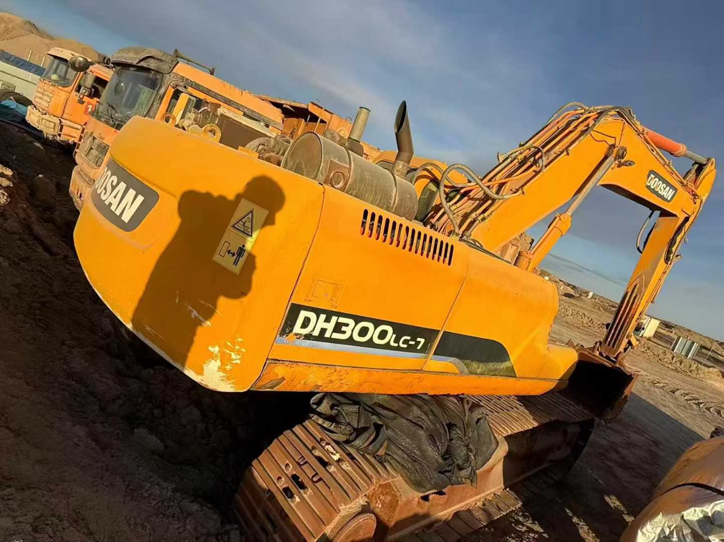 Used Doosan DL300 Excavator 2016 Model / 2