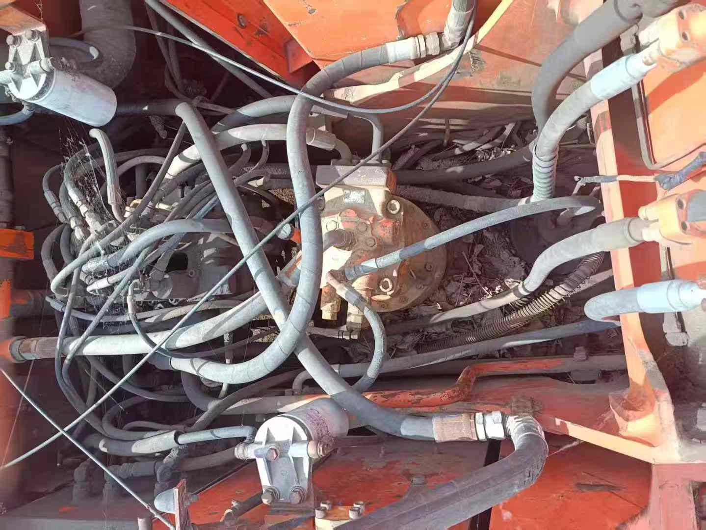 Used Doosan DH220 Excavator 2016 Model / 3