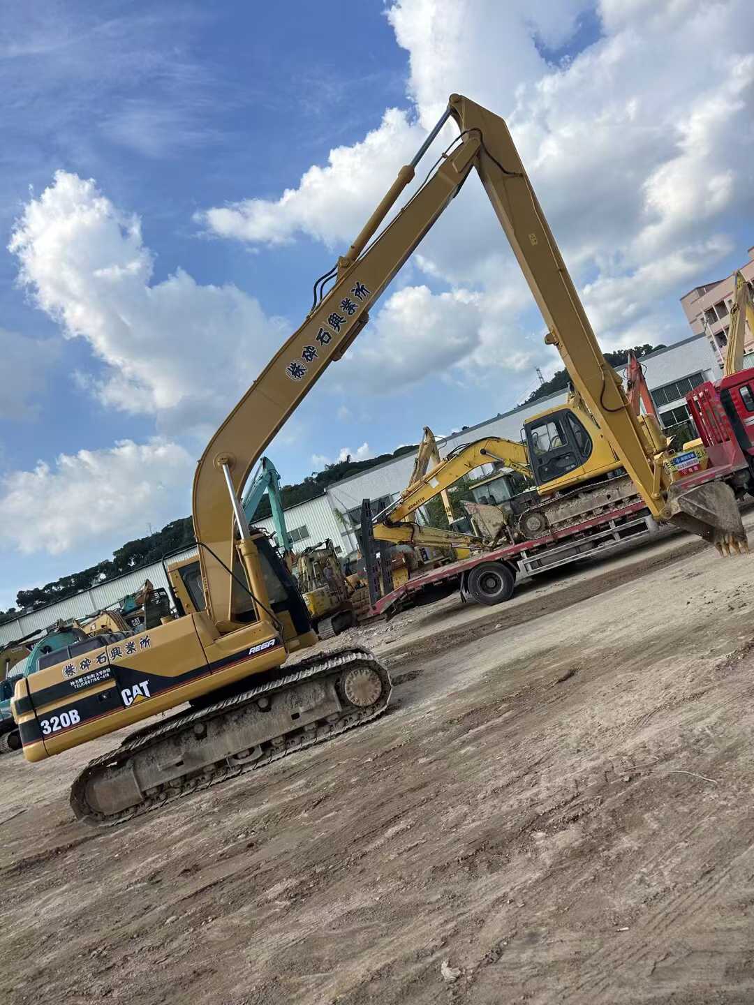 Used Caterpillar 320B Excavator 2016 Model