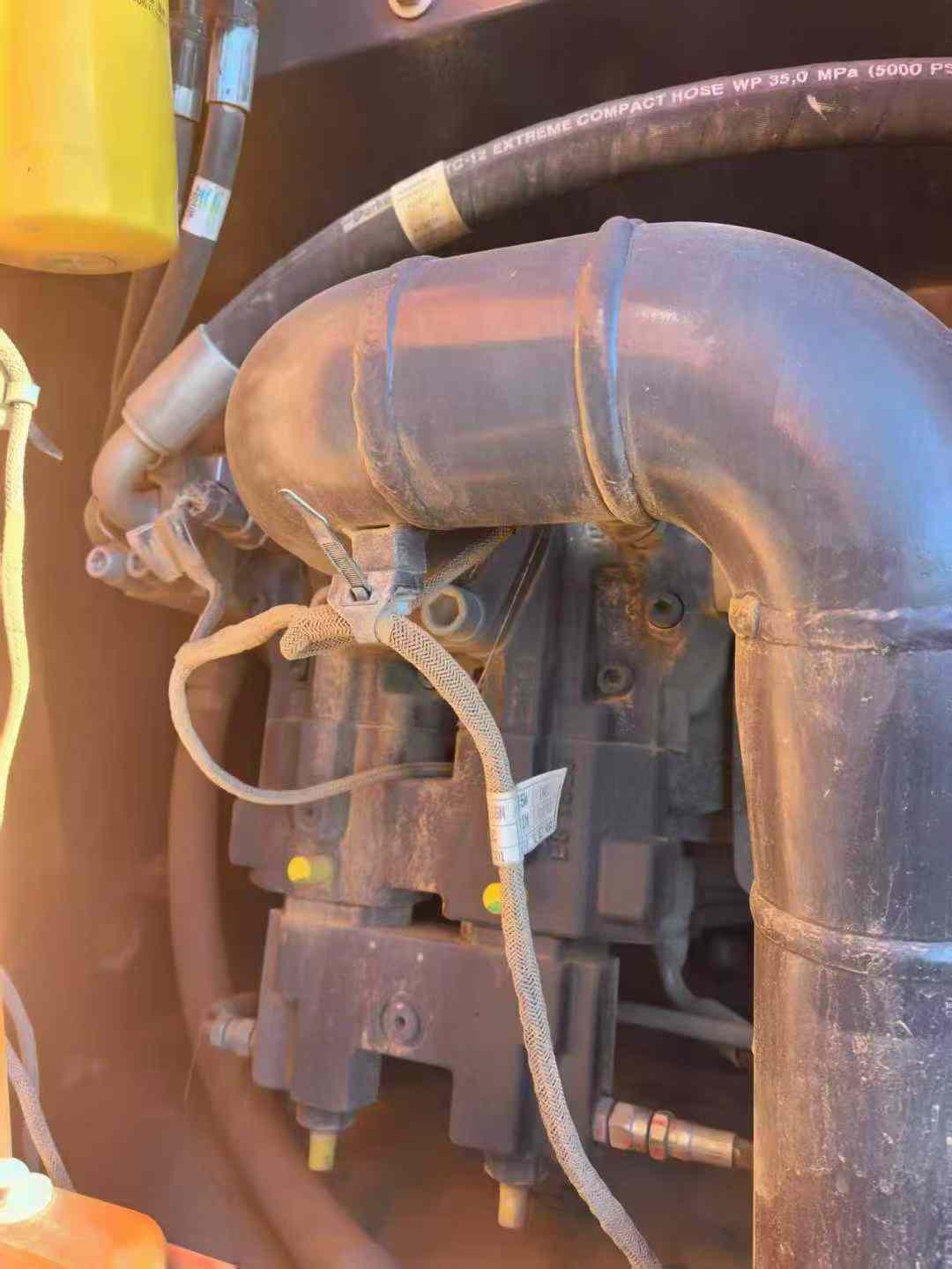 Used Doosan DX15 Excavator 2022 Model / 7