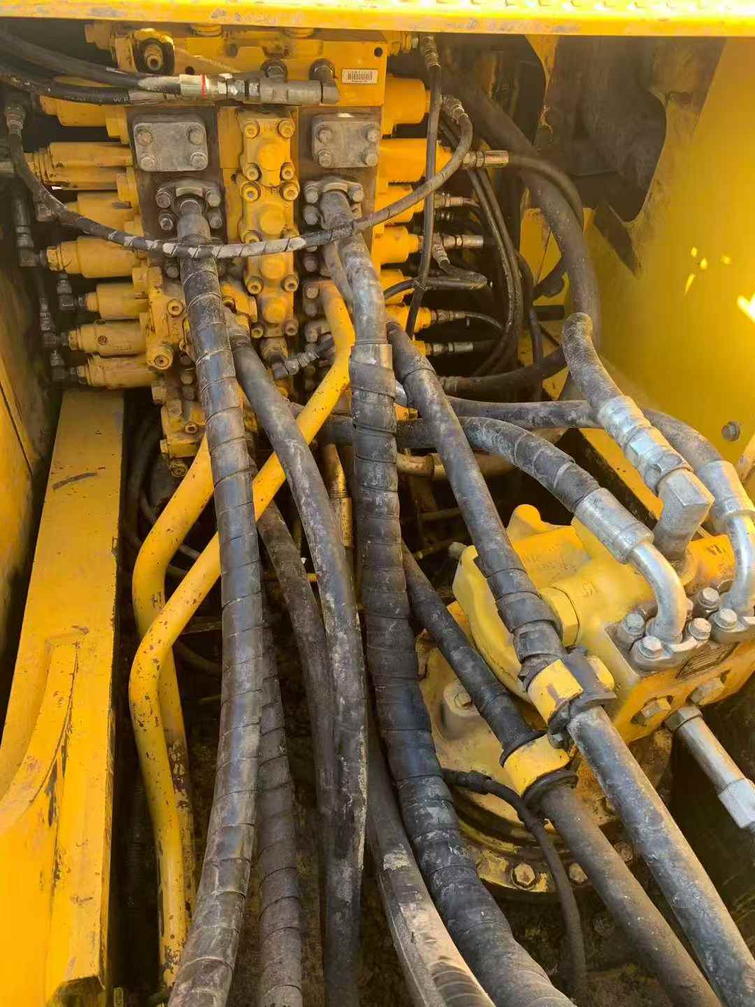 Used Komatsu PC210-8 Excavator 2018 Model / 3