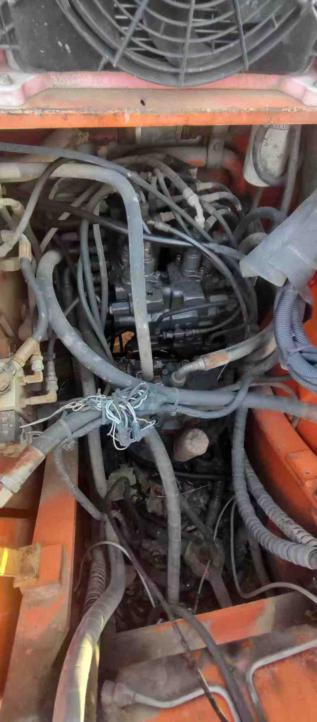 Used Doosan DX15 Excavator 2011 Model / 9