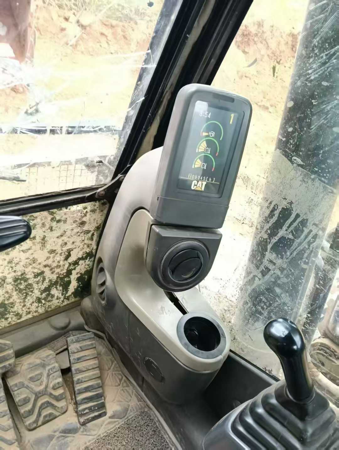 Used Caterpillar 323DL Excavator 2012 Model / 8