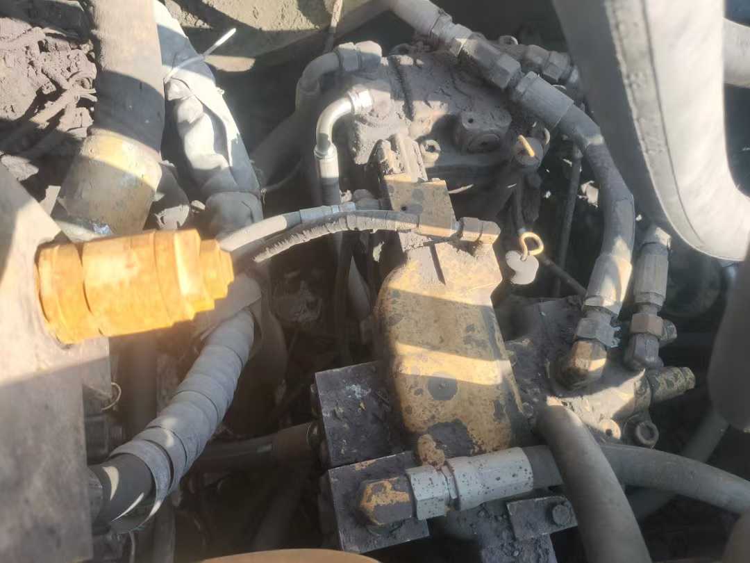 Used Caterpillar CT20 Excavator 2016 Model / 3