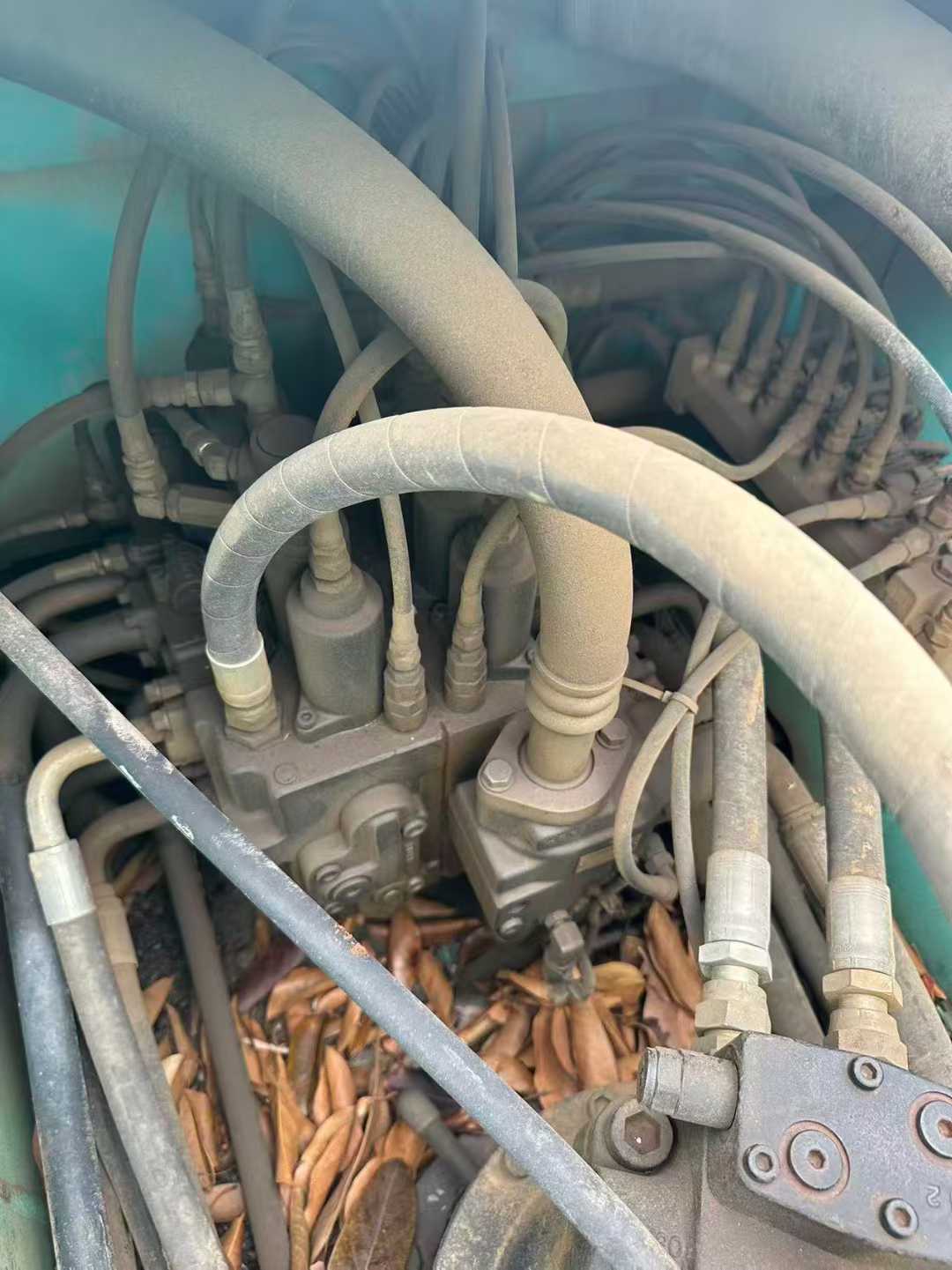 Used Kobelco SK210 Excavator 2016 Model / 4