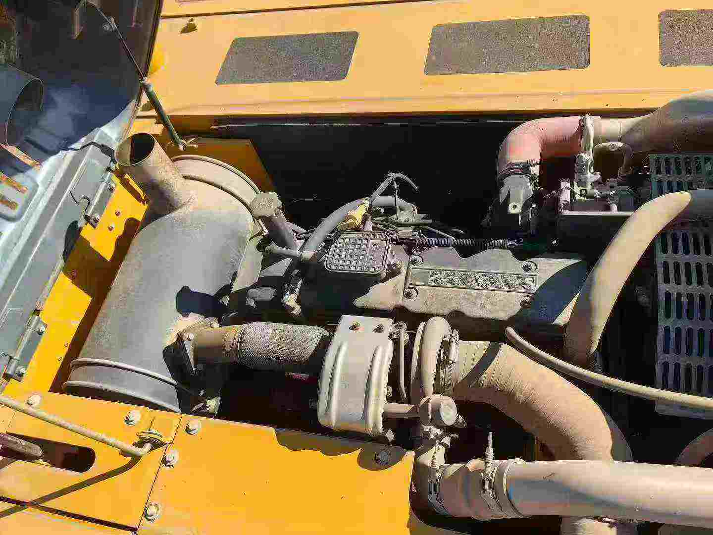 Used XCMG LW220 Excavator 2022 Model