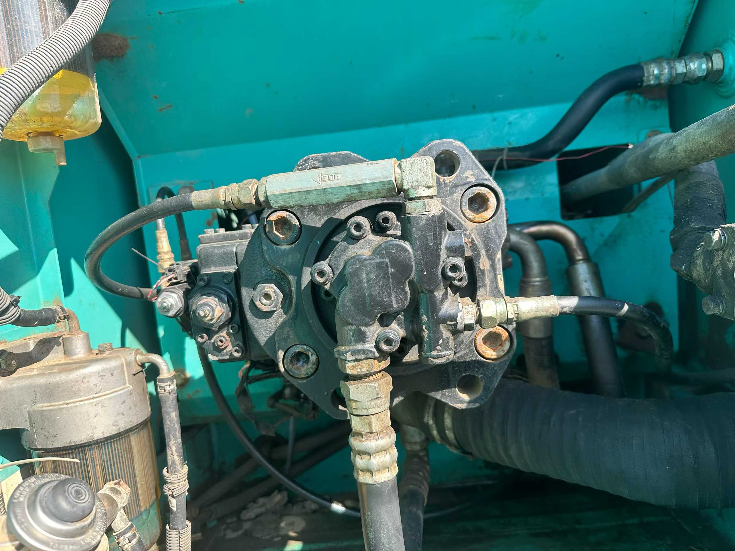 Used Kobelco SK210 Excavator 2010 Model / 5