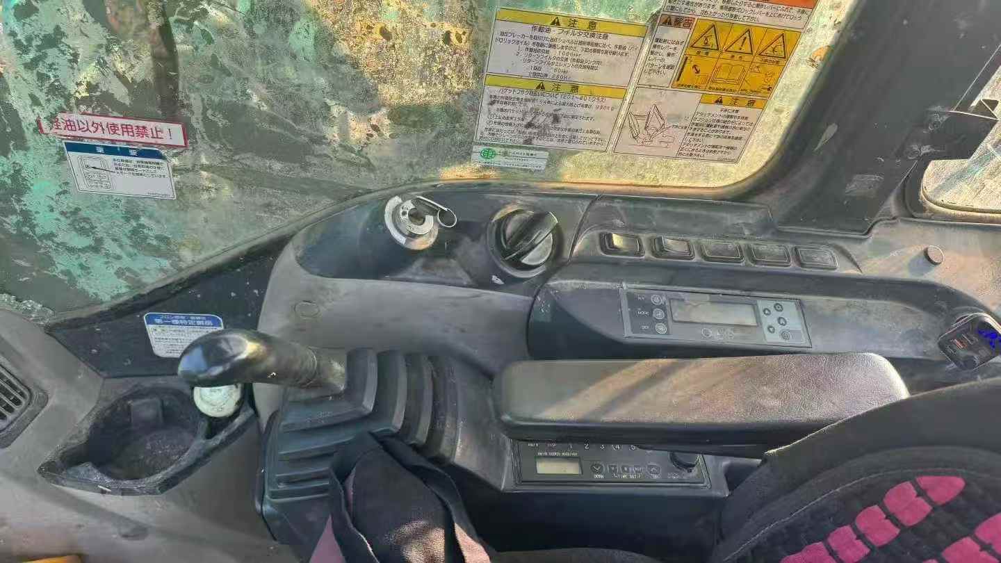 Used Kobelco SK200-11 Excavator 2016 Model / 6