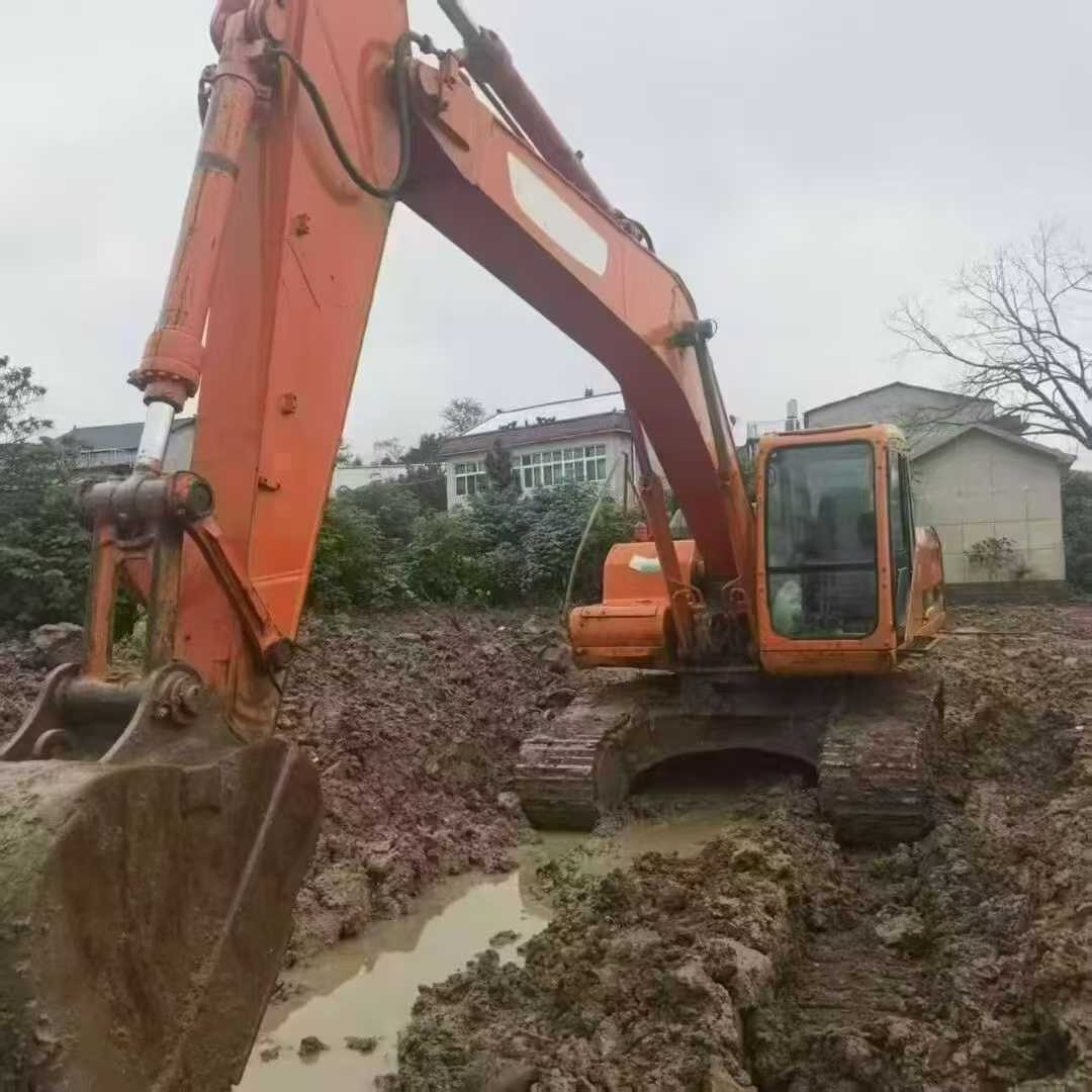 Used Doosan DX15 Excavator 2016 Model / 6
