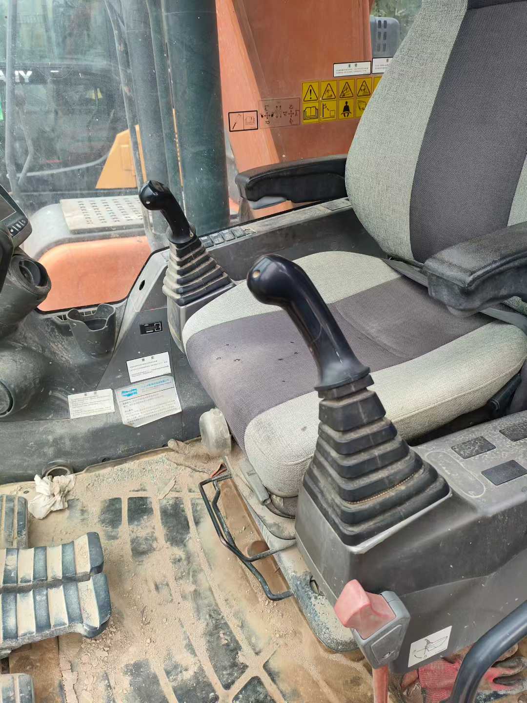 Used Doosan DX130-9C Excavator 2020 Model / 4