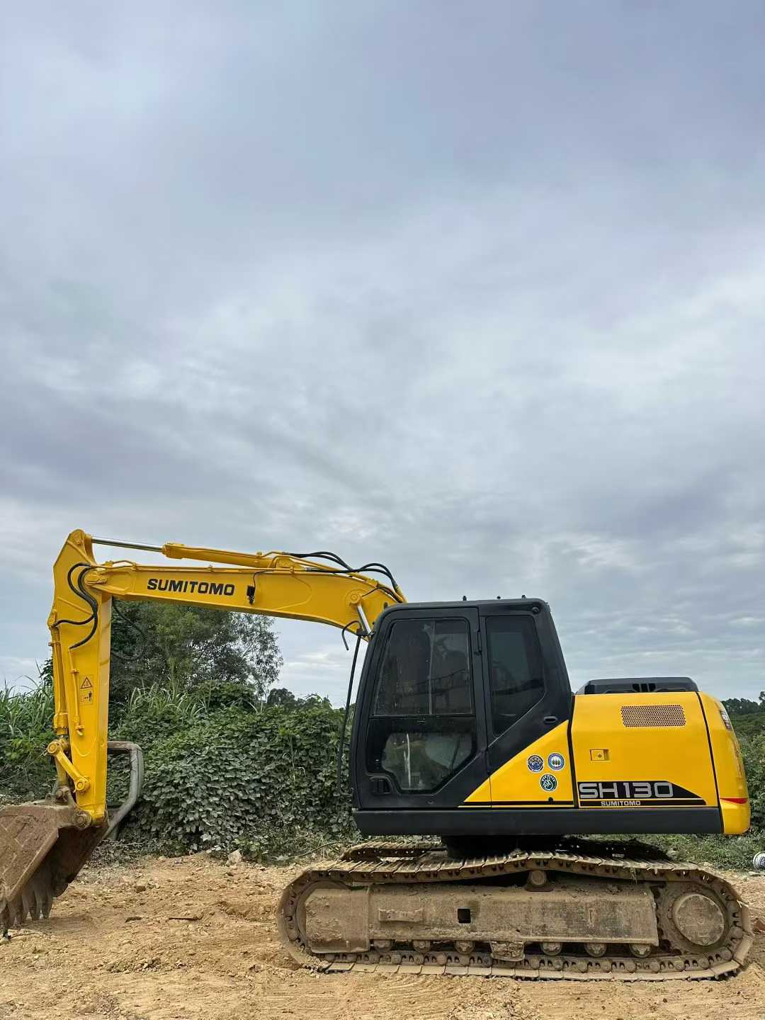 Used Sumitomo SH130-5 Excavator 2014 Model