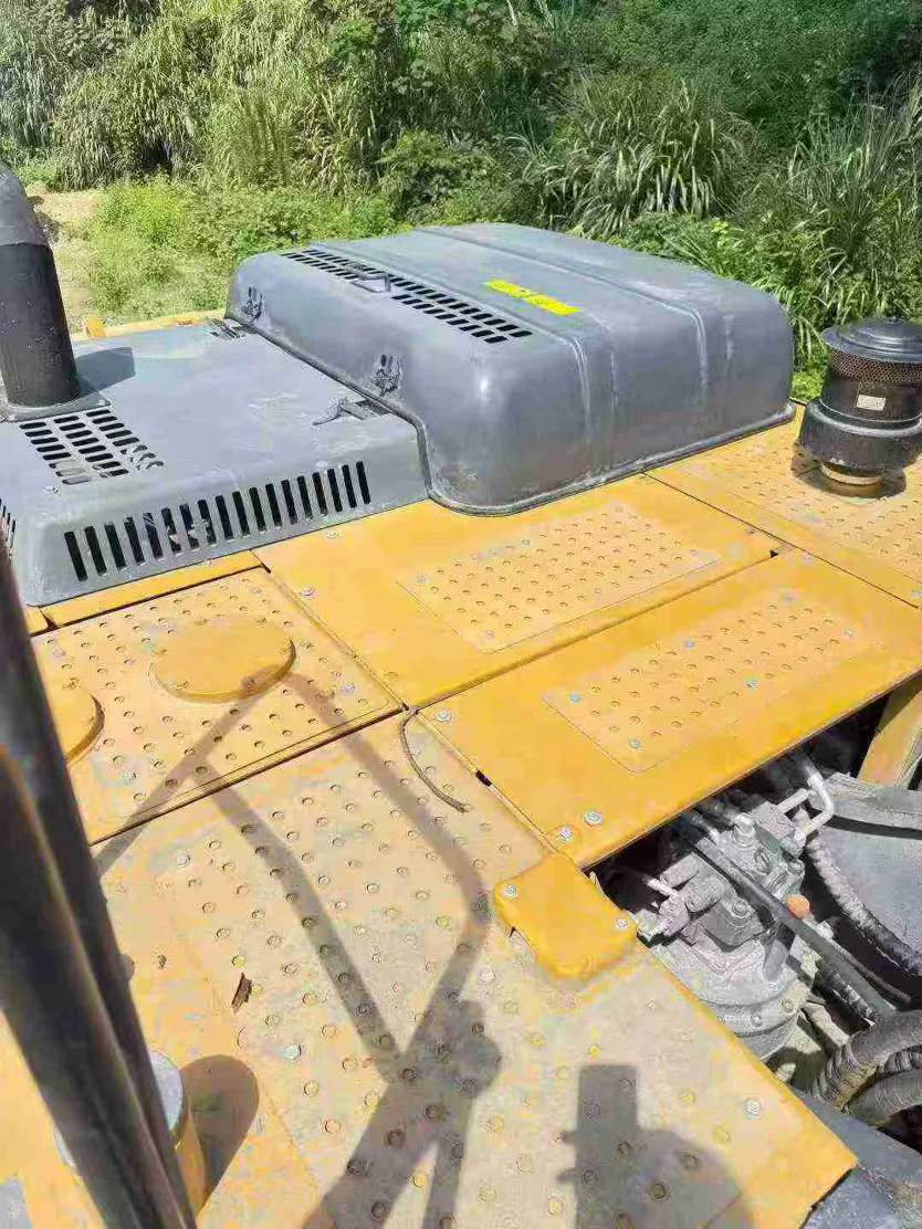 Used XCMG XE370D Excavator 2021 Model / 9