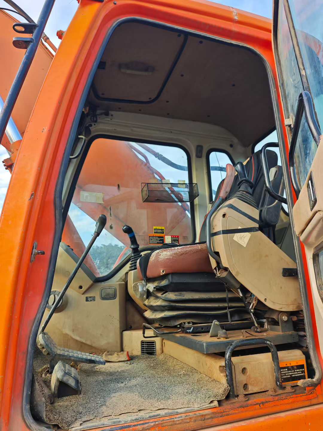 Used Doosan DX15 Excavator 2014 Model / 6