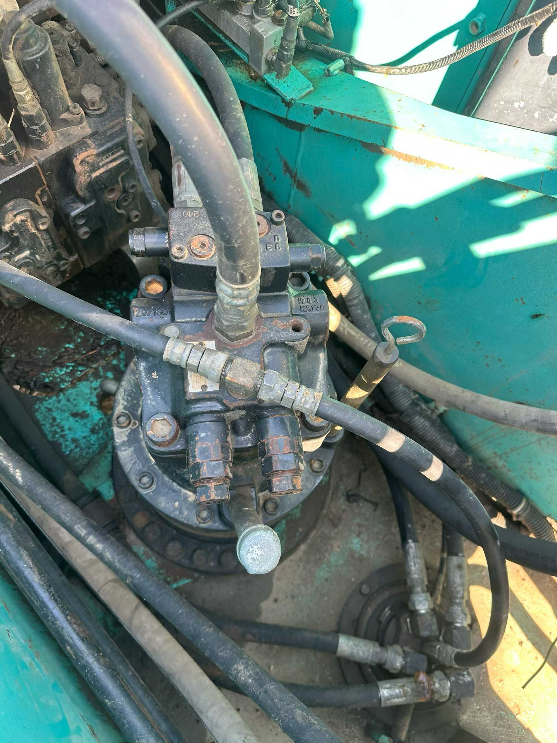 Used Kobelco SK210 Excavator 2010 Model / 7