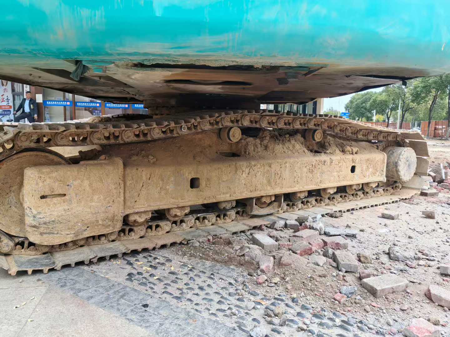 Used Kobelco SK210 Excavator 2014 Model / 4