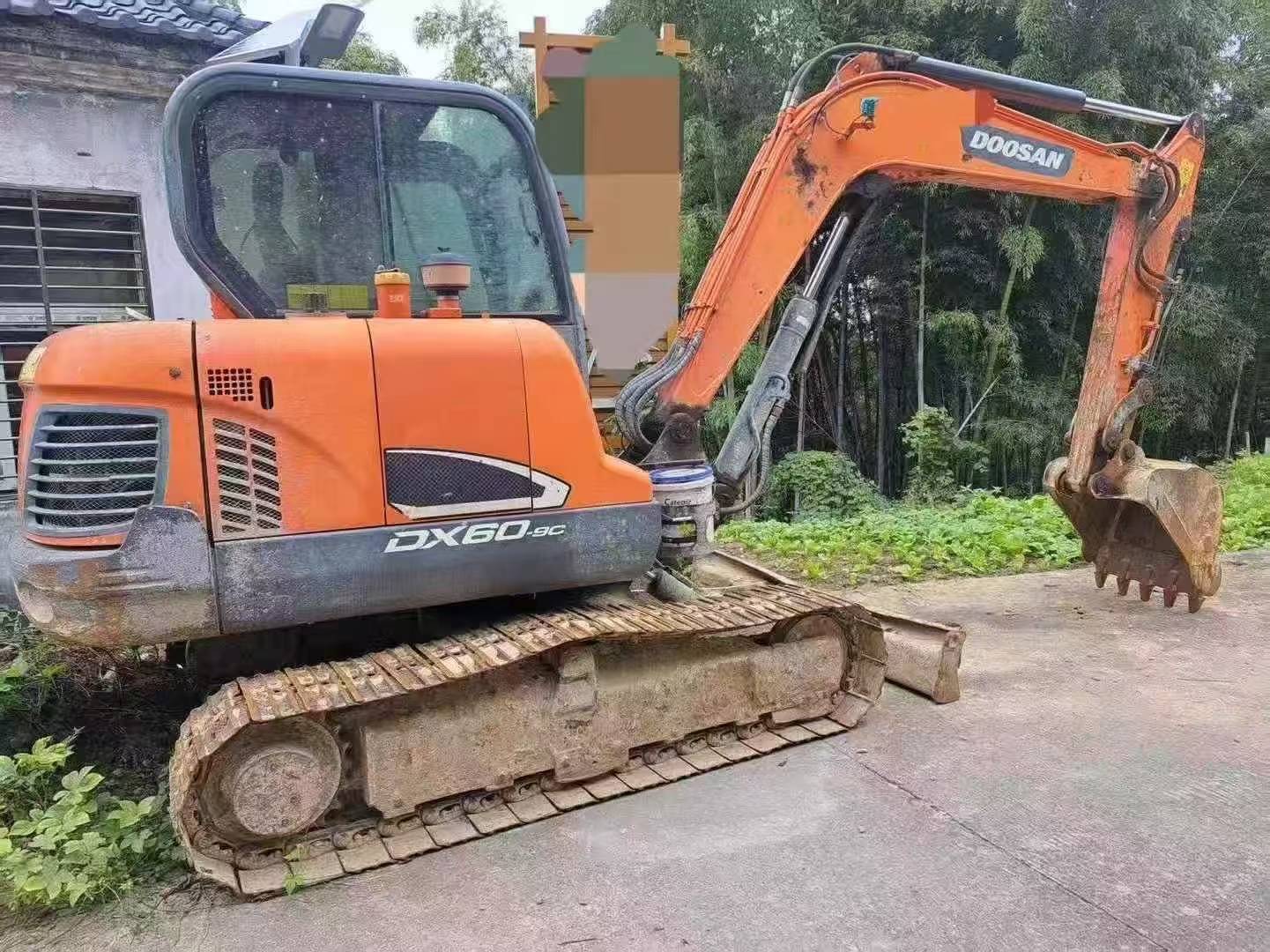 Used Doosan DX60 Excavator 2016 Model / 3