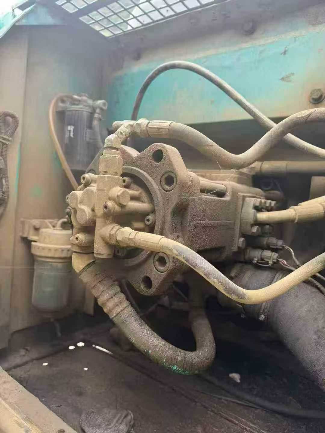 Used Kobelco SK250-6E Excavator 2016 Model / 3