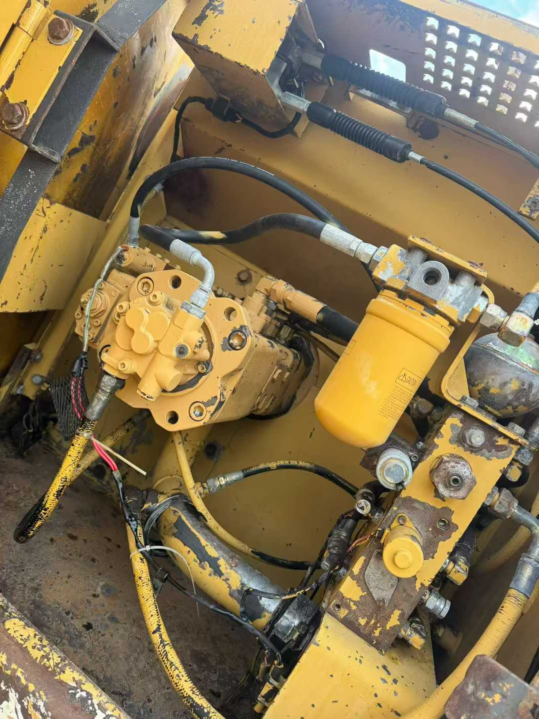 Used Caterpillar 312V2 Excavator 2016 Model / 6