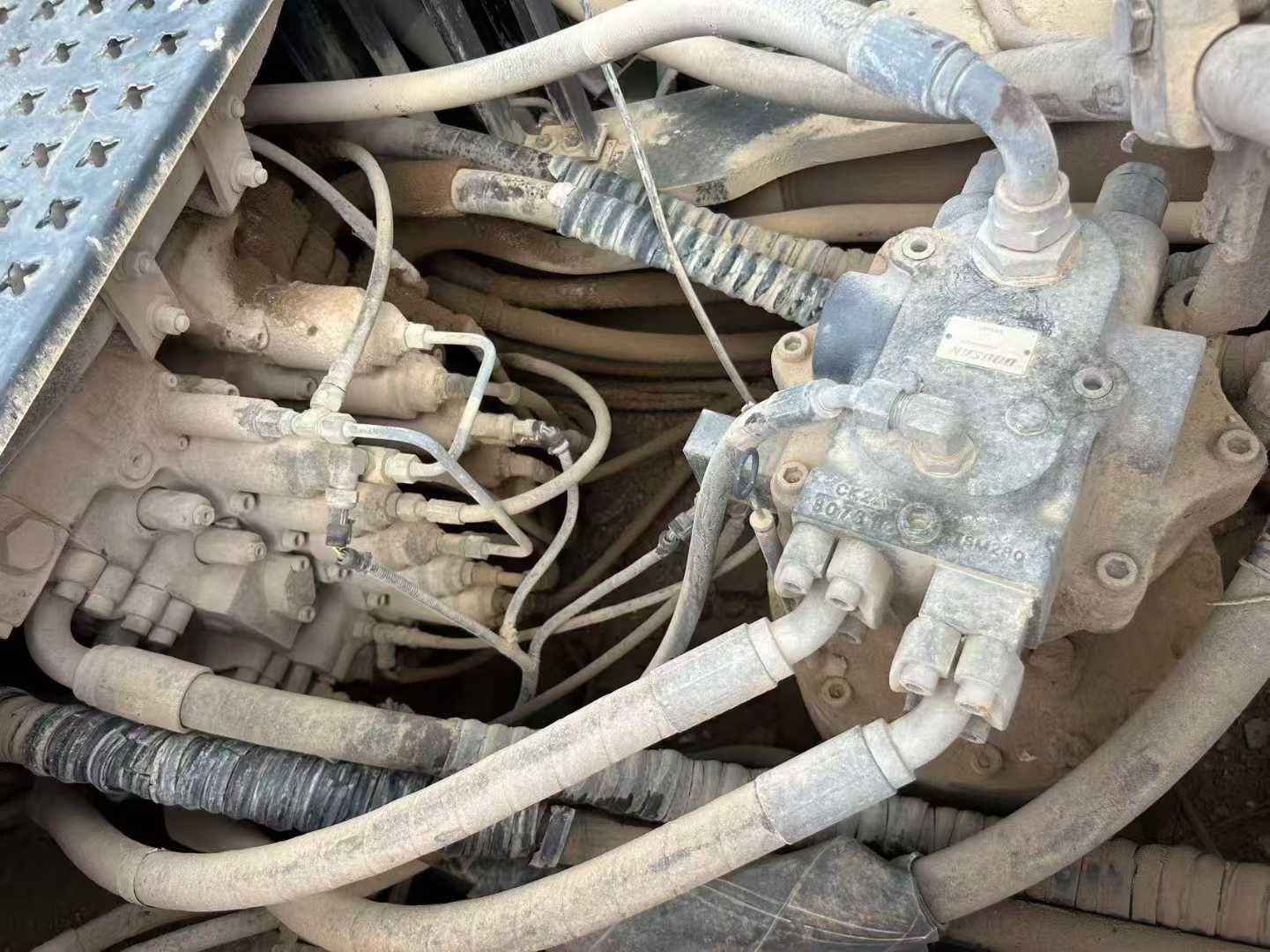 Used Doosan DL420 Excavator 2020 Model / 2