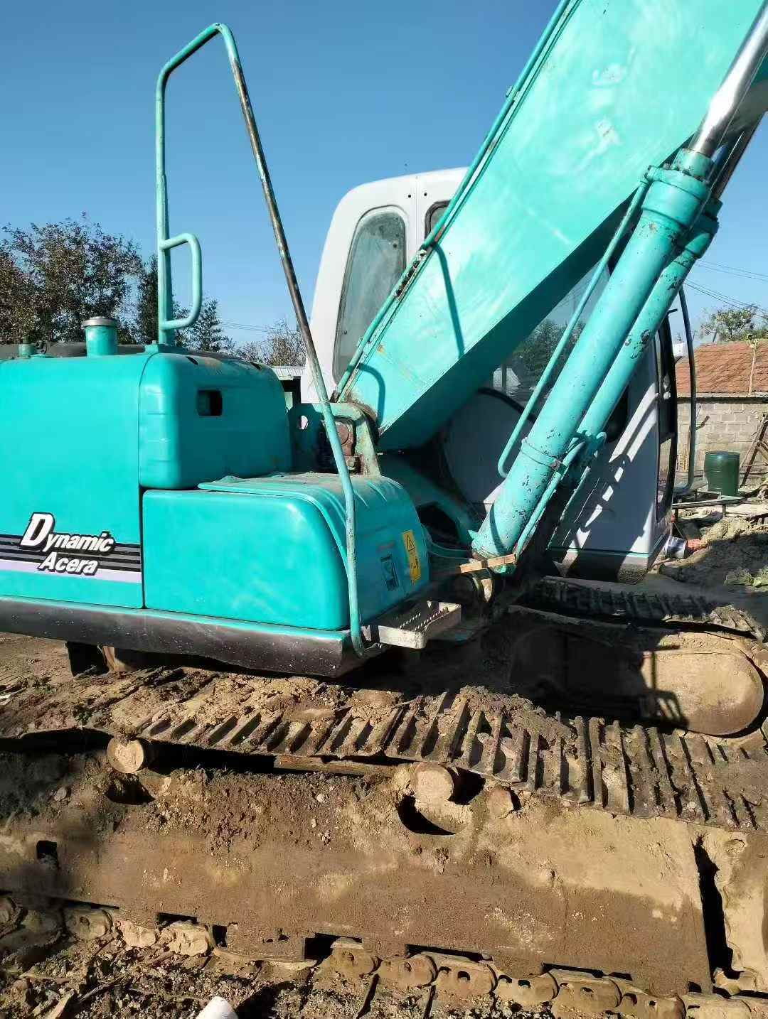 Used Kobelco SK200 Excavator 2016 Model / 3