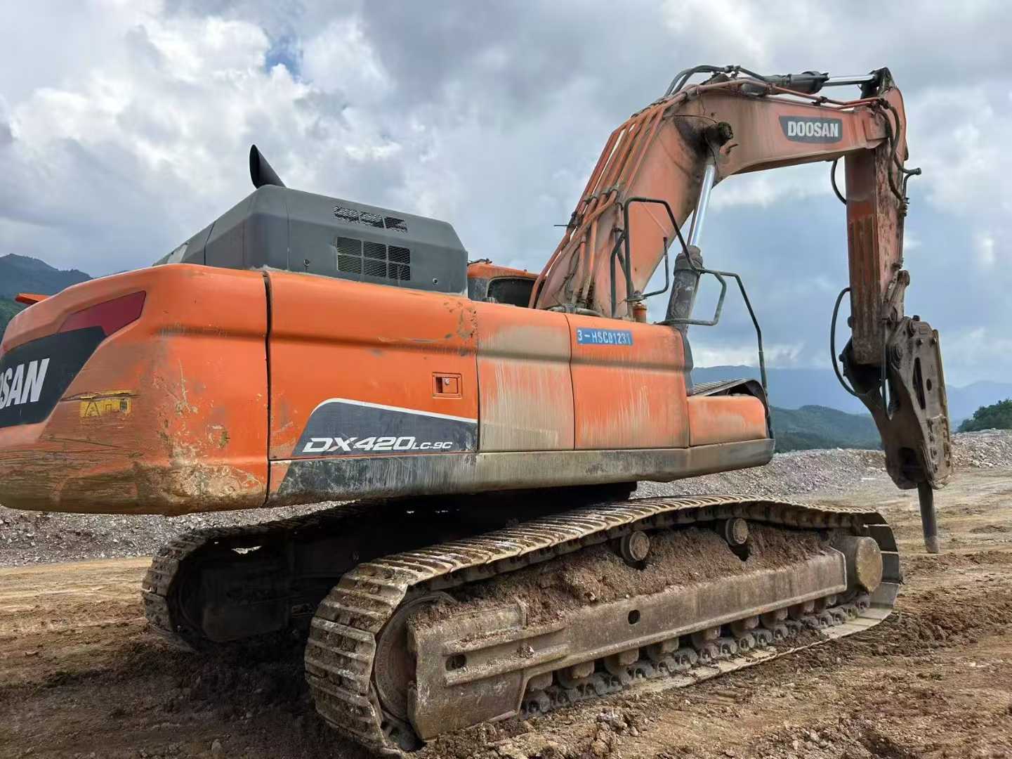 Used Doosan DL420 Excavator 2020 Model