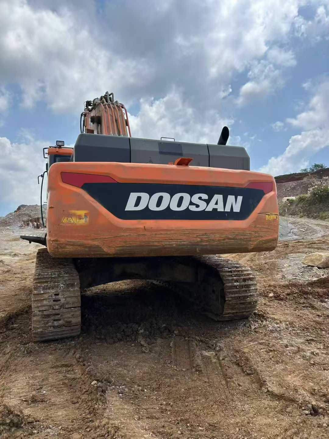 Used Doosan DL420 Excavator 2020 Model / 3