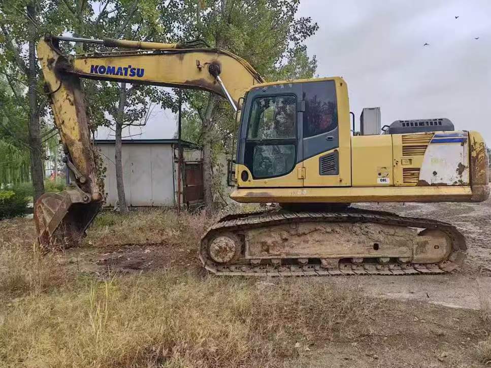 Used Komatsu PC200-8 Excavator 2010 Model