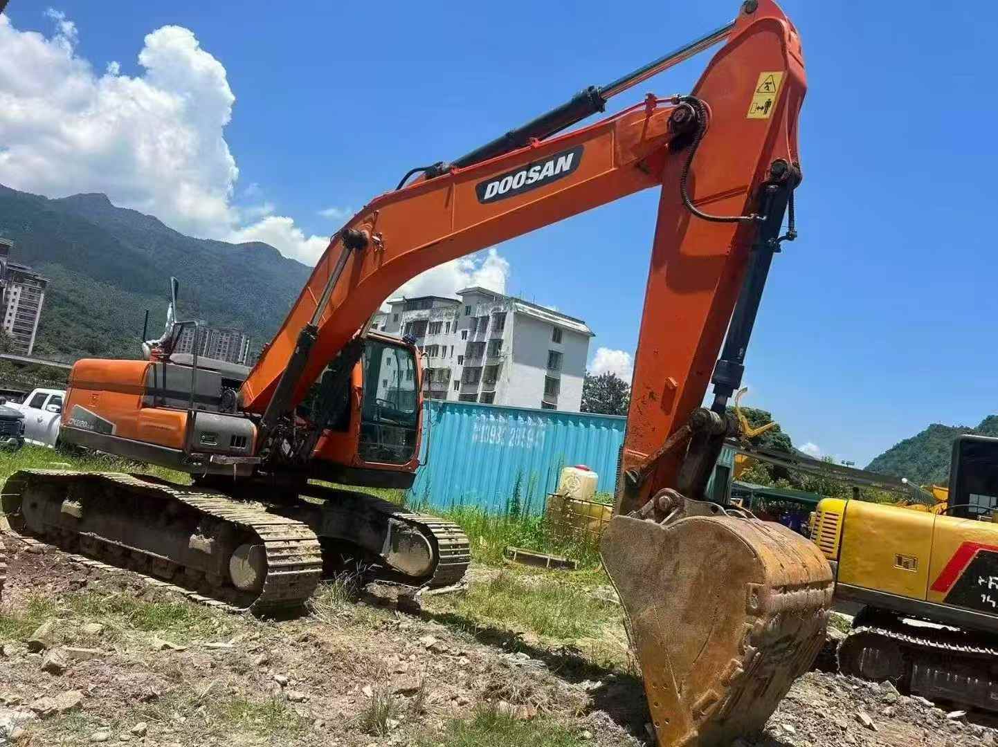 Used Doosan DH220 Excavator 2020 Model / 2