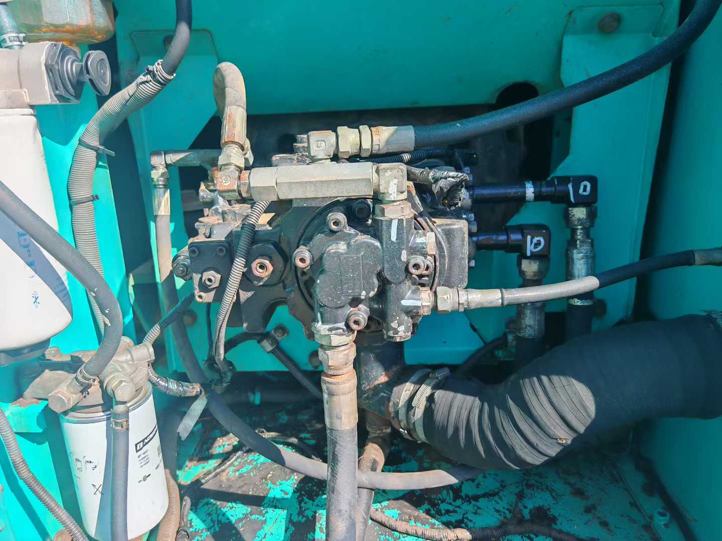 Used Kobelco SK140 Excavator 2015 Model / 5