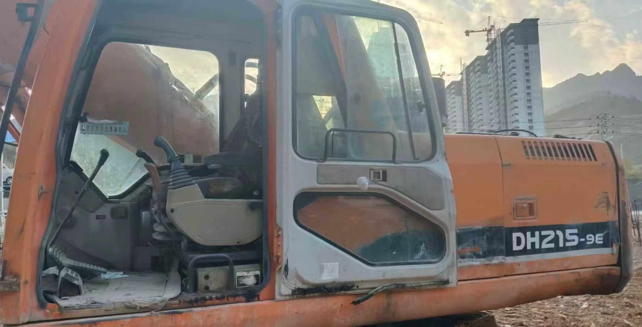 Used Doosan DX15 Excavator 2016 Model / 6