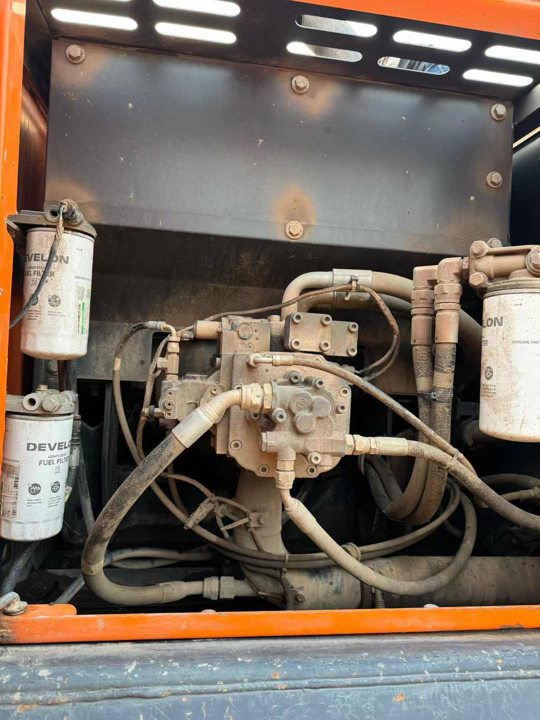 Used Doosan DX230LCS Excavator 2021 Model / 8