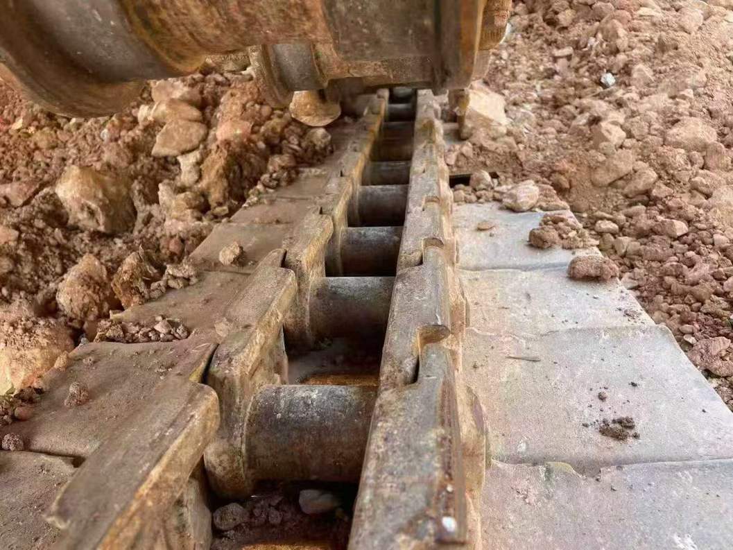 Used Kobelco SK210 Excavator 2010 Model / 4