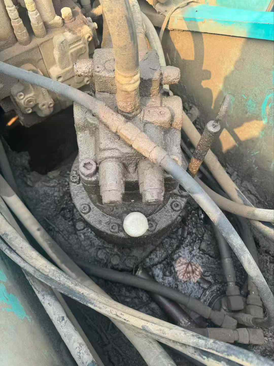 Used Kobelco SK200-11 Excavator 2016 Model / 3