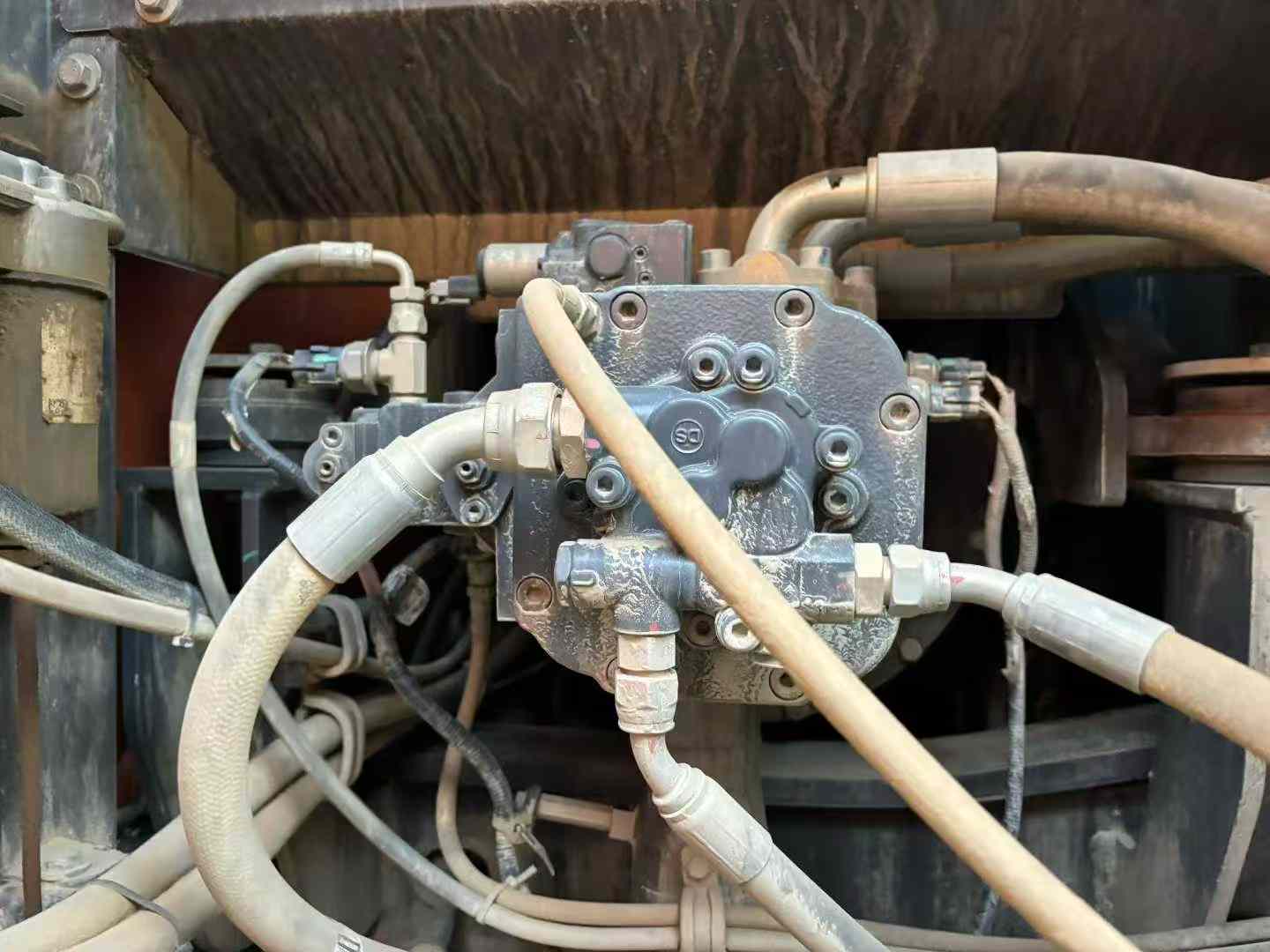 Used Doosan DH200-3 Excavator 2020 Model / 3