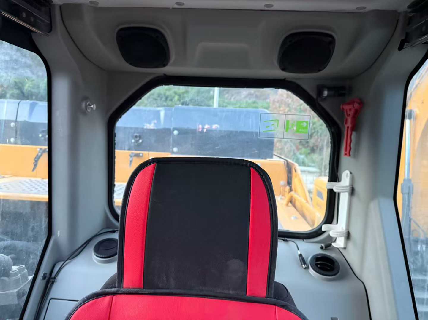 Used XCMG XE60 Excavator 2022 Model / 8