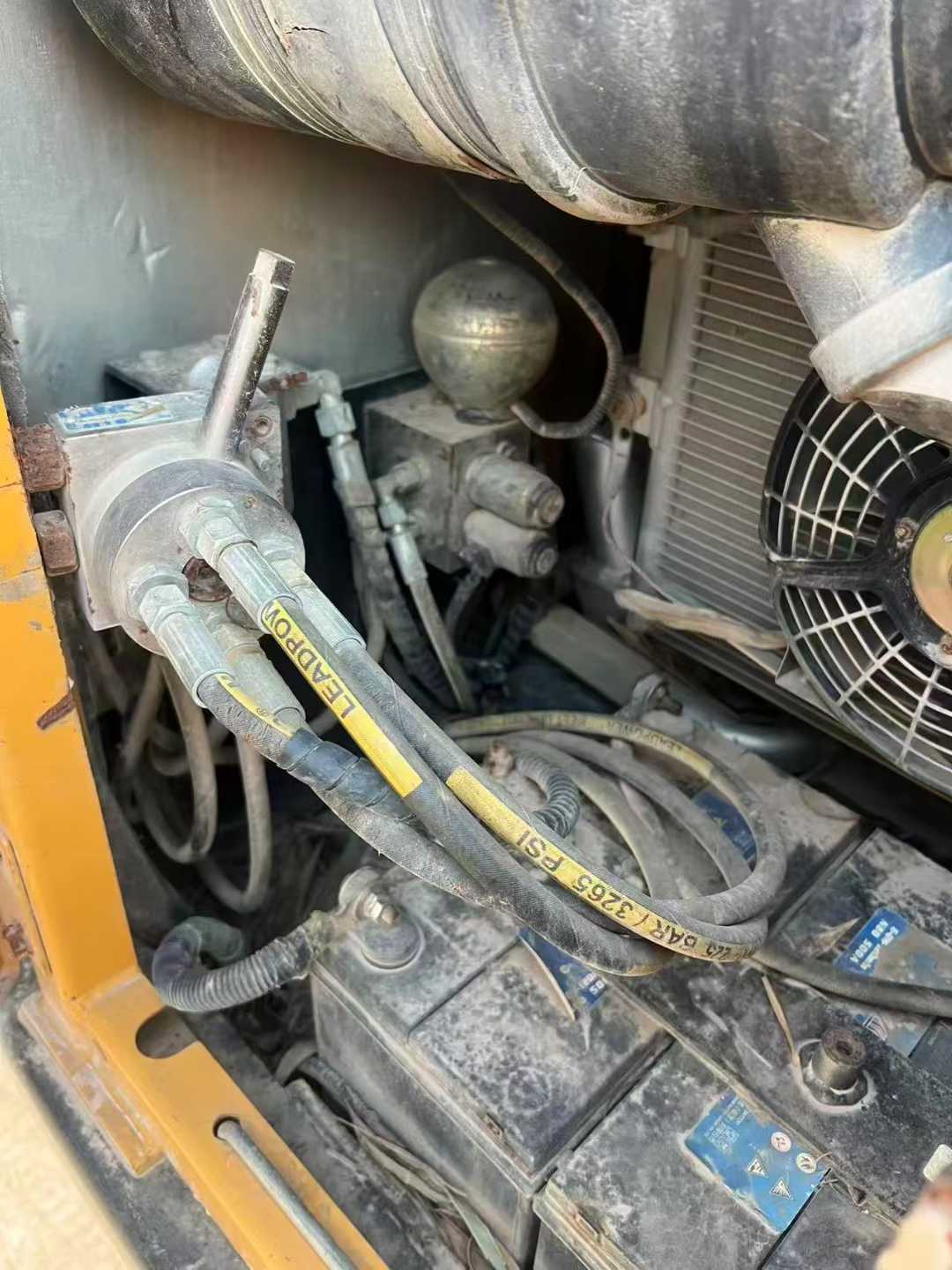 Used Sany SY65W Excavator 2016 Model / 5