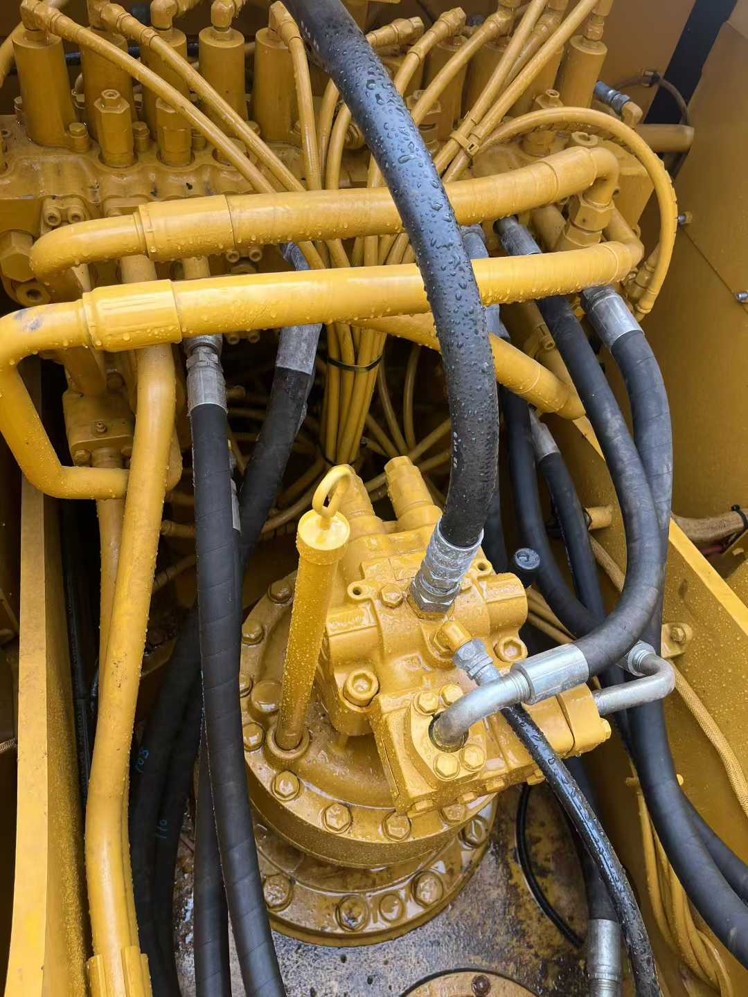 Used Caterpillar 320D Excavator 2016 Model / 3