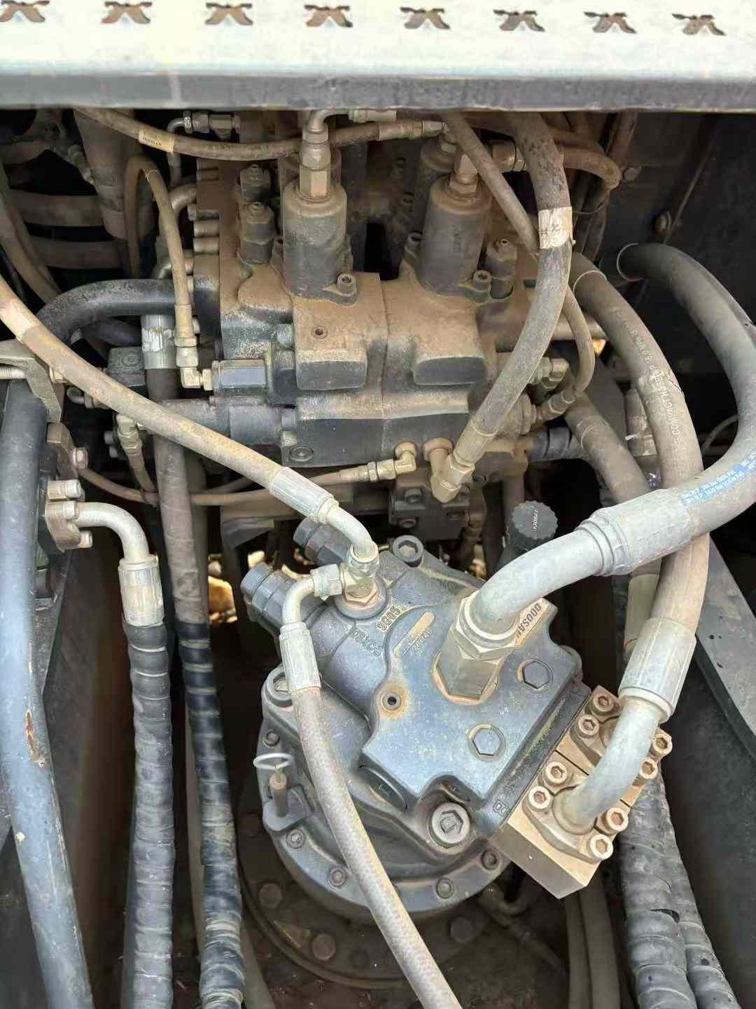 Used Doosan DH200-3 Excavator 2020 Model / 6